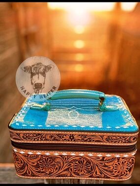 Boot-Stitch And Handtooled Leather Jewelry Case